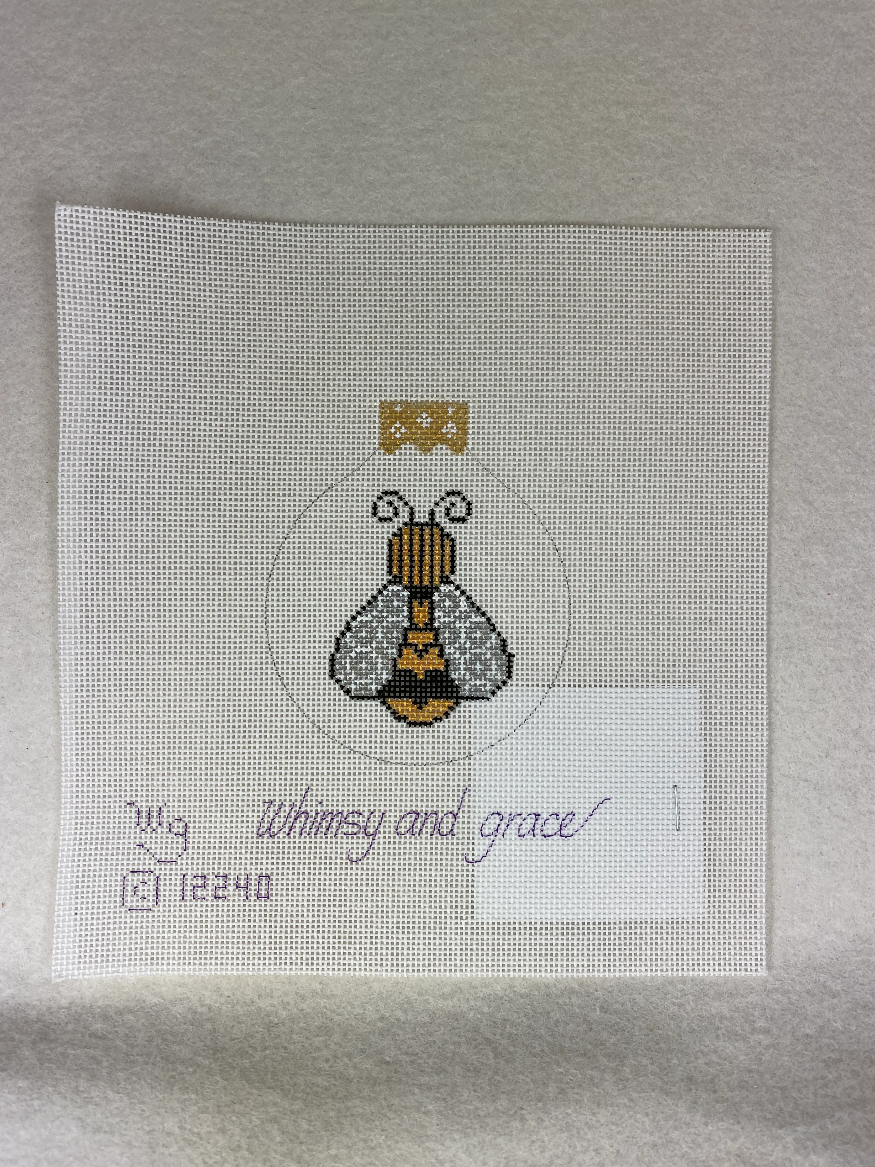 * Whimsy and Grace Wg12240 W-Bee Reflection