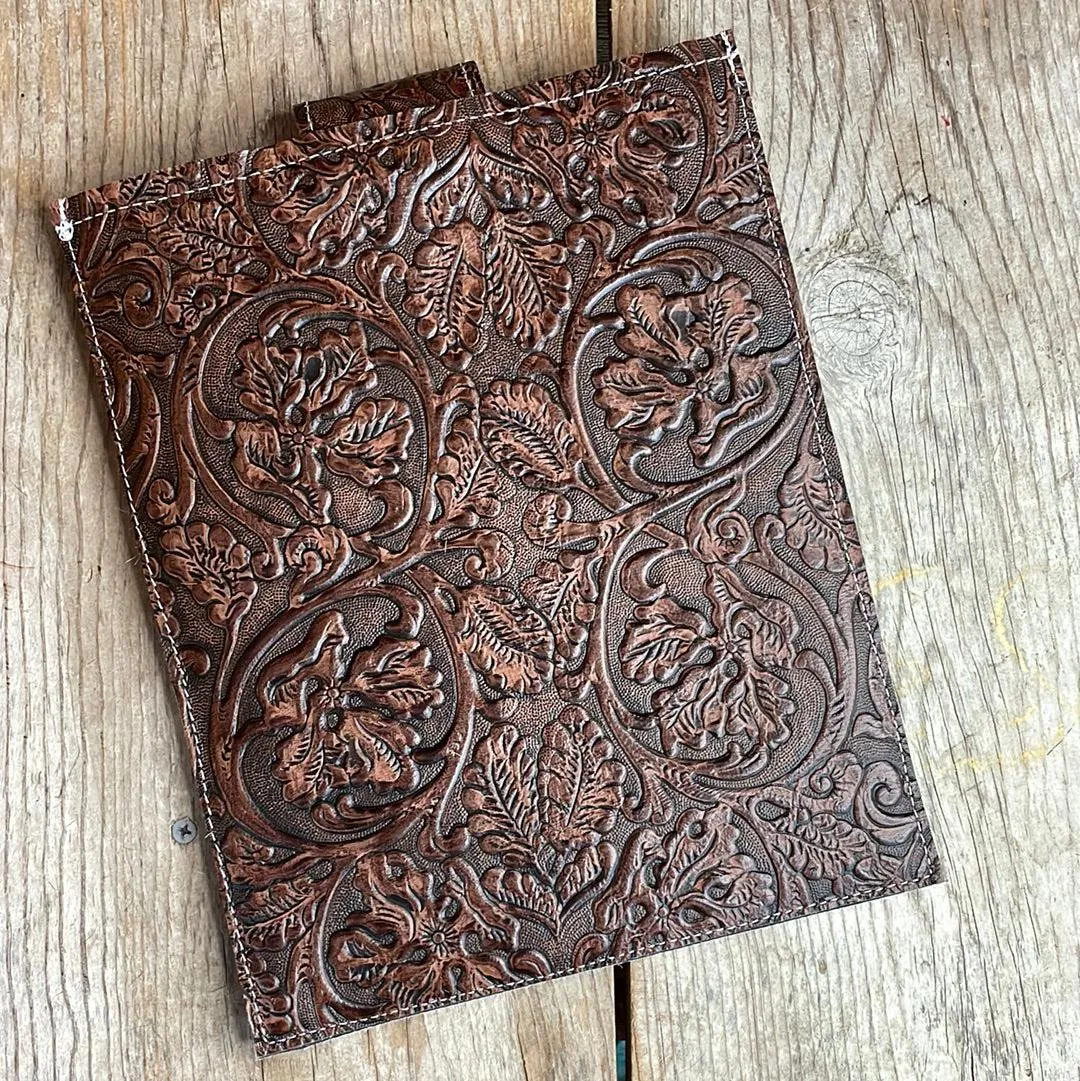 13'' Tablet Sleeve - Longhorn w/ Cowboy Tool
