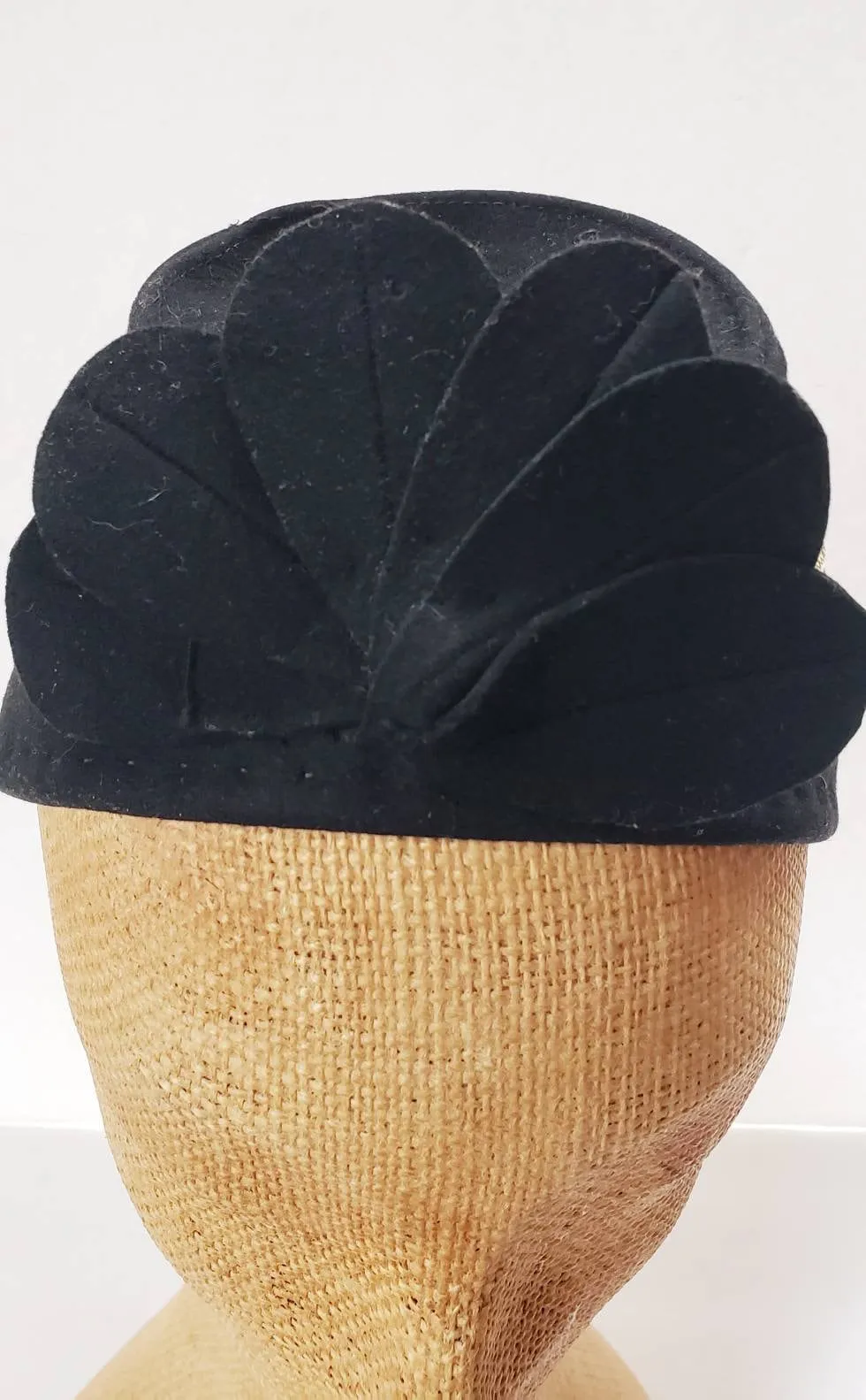1930s Black Wool Toque Gold Braiding / 30s Art Deco Soft Evening Cocktail Dressy Hat / Erta
