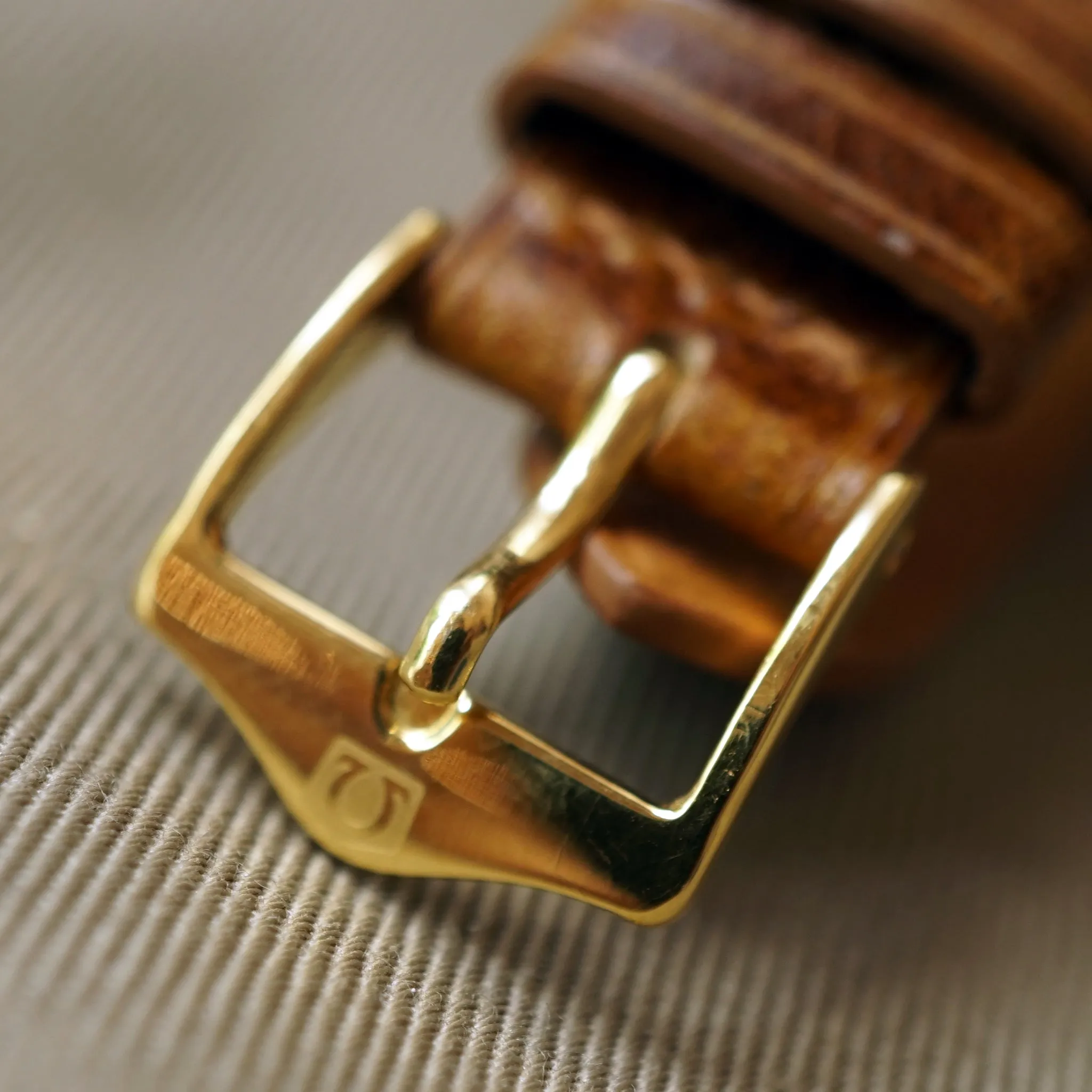 1962 OMEGA SEAMASTER 18K YELLOW GOLD WATCH MINT