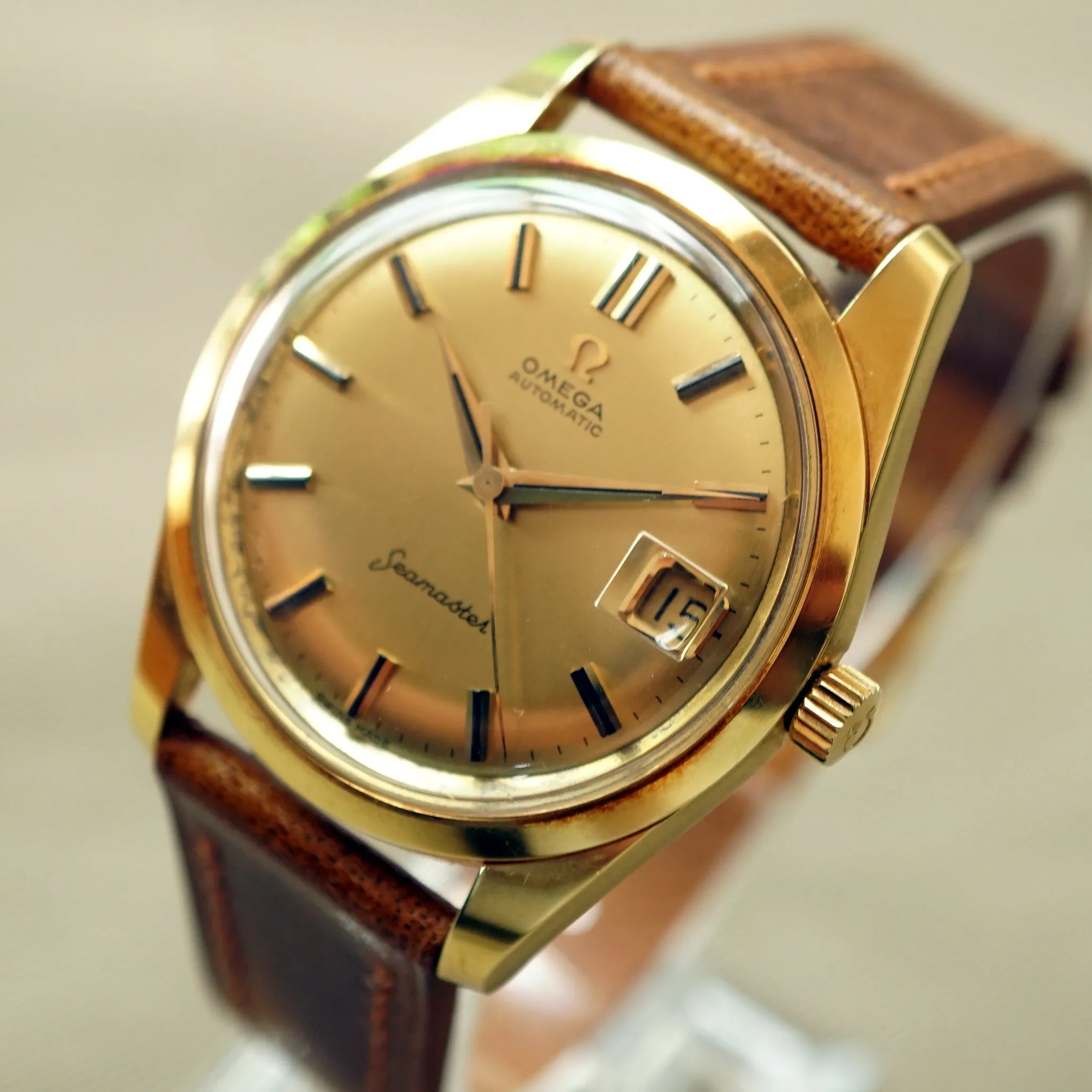 1962 OMEGA SEAMASTER 18K YELLOW GOLD WATCH MINT