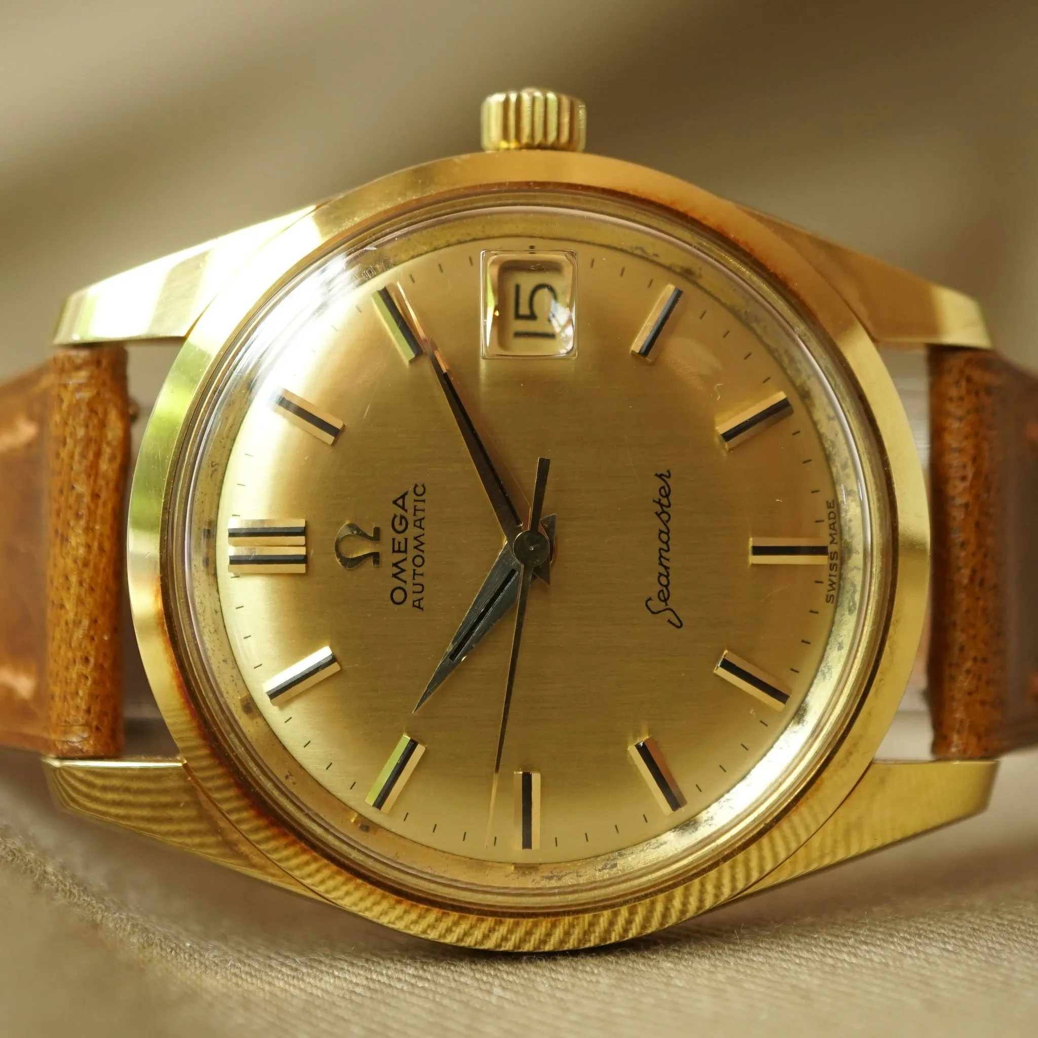 1962 OMEGA SEAMASTER 18K YELLOW GOLD WATCH MINT