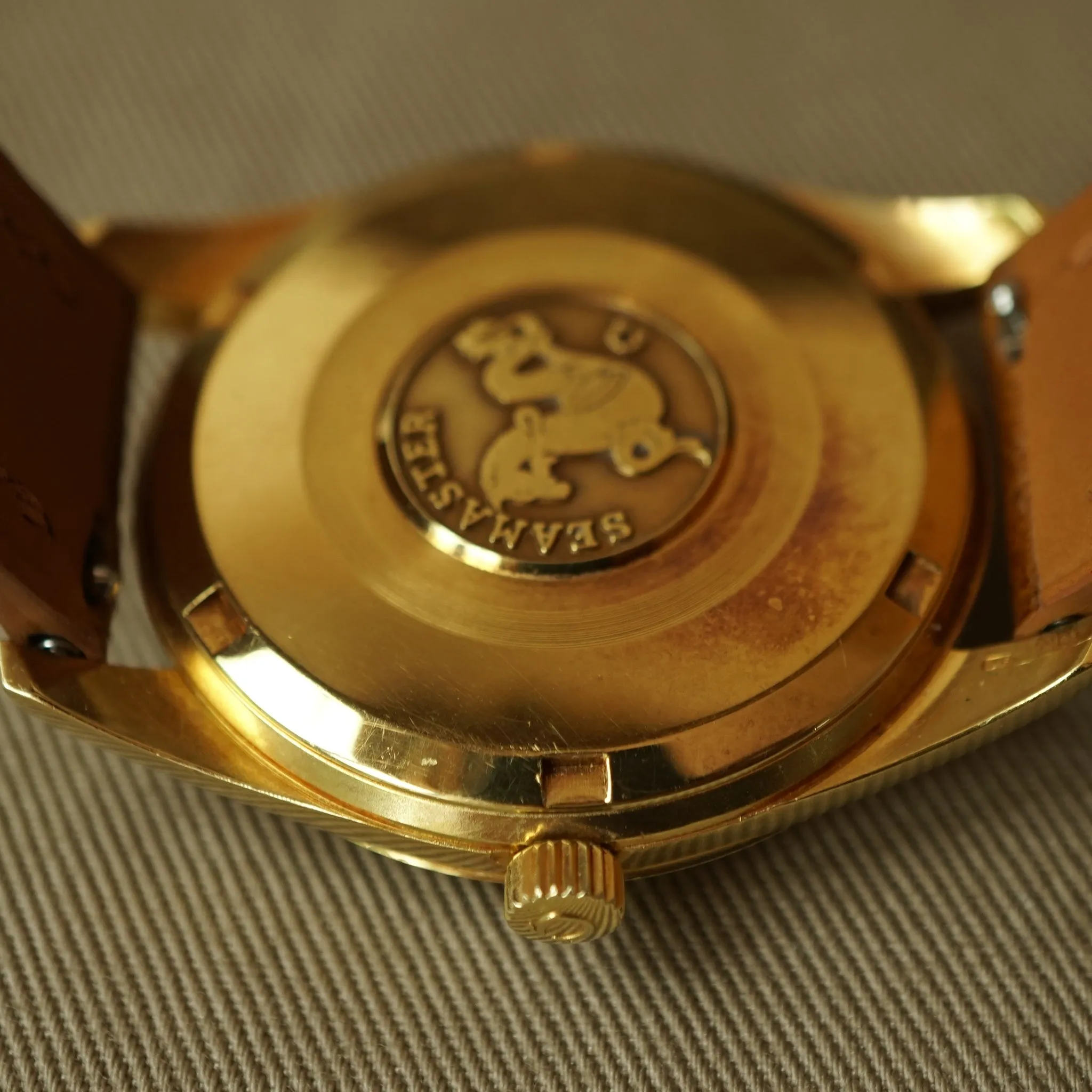 1962 OMEGA SEAMASTER 18K YELLOW GOLD WATCH MINT