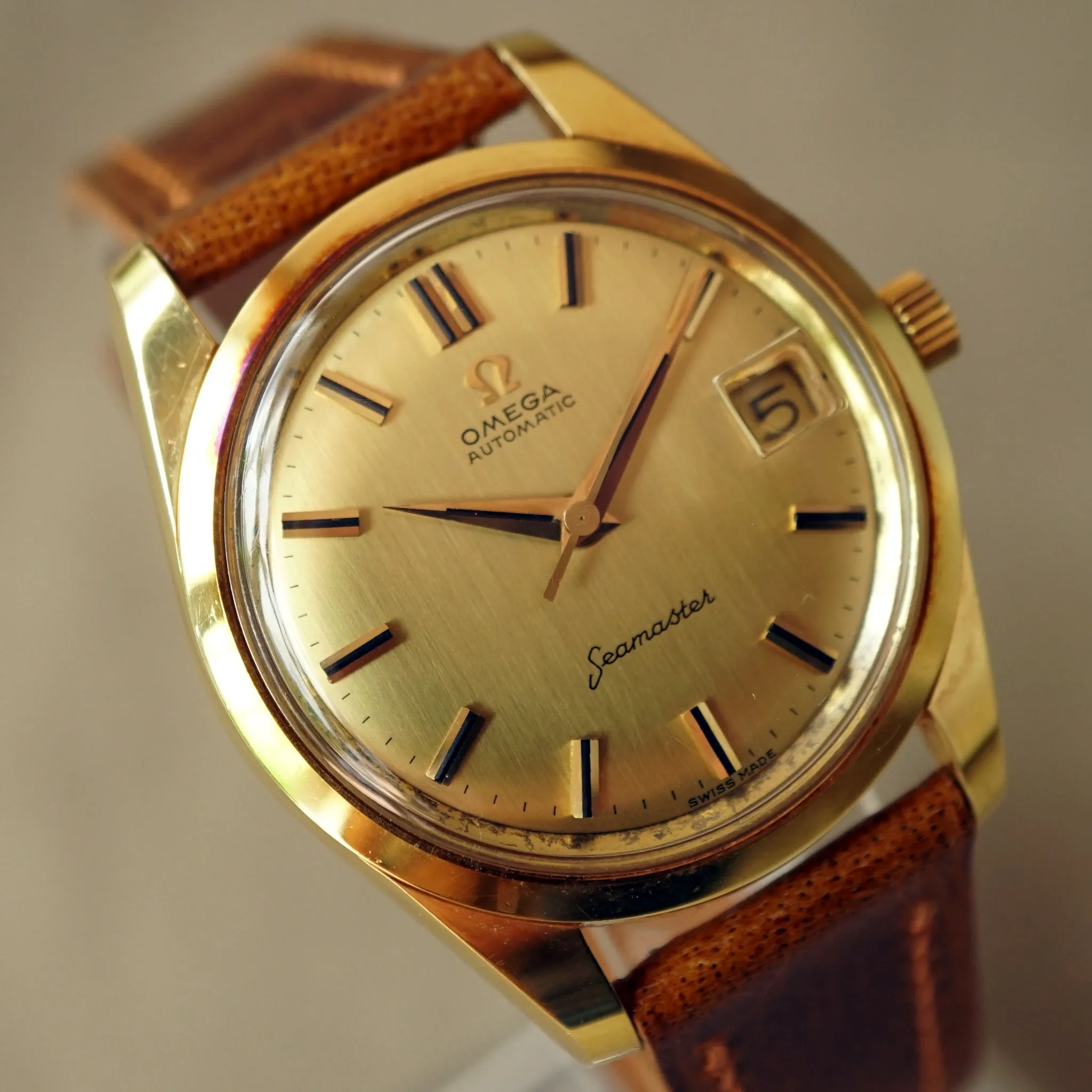 1962 OMEGA SEAMASTER 18K YELLOW GOLD WATCH MINT