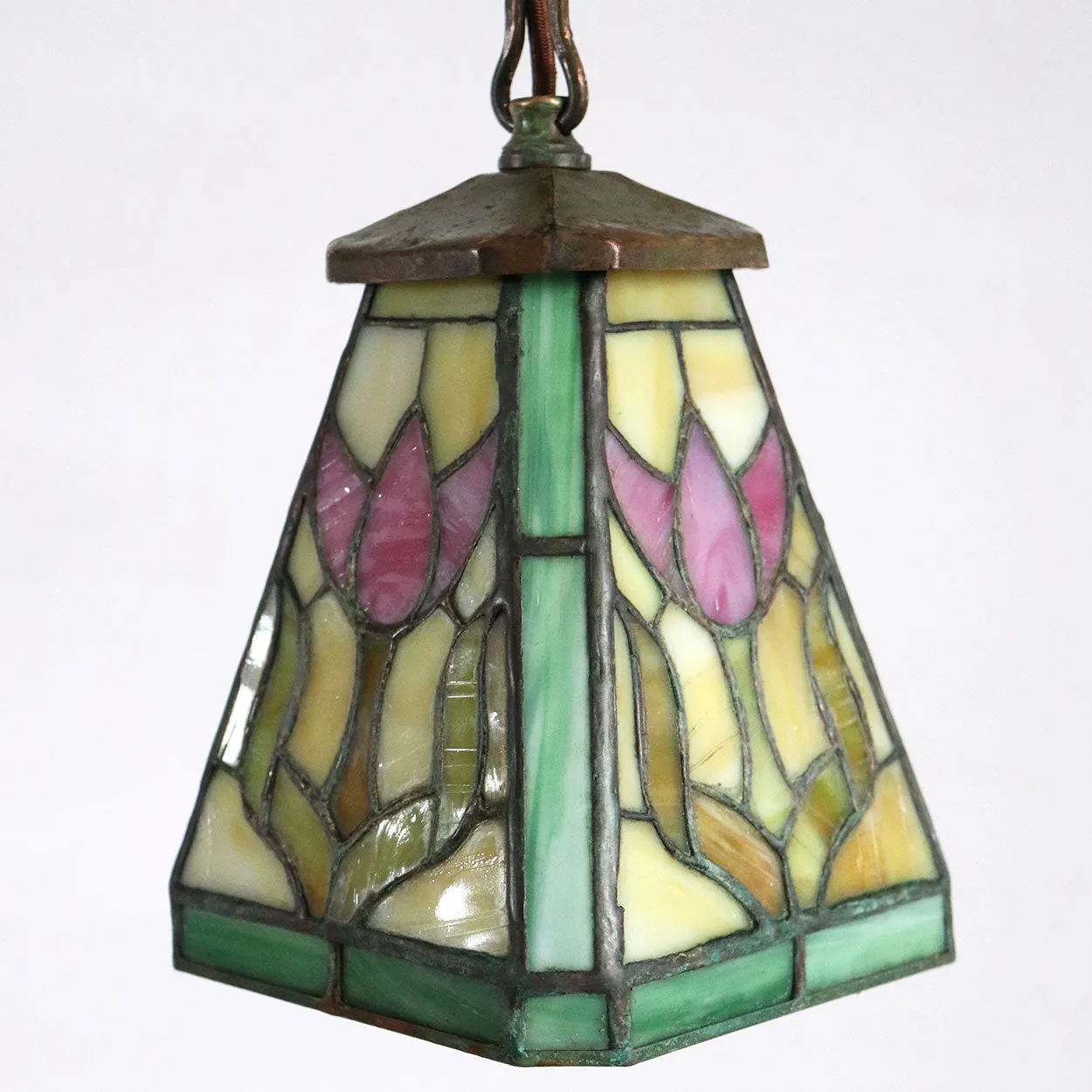 American Arts and Crafts Leaded Stained Glass Tulip Pattern Pendant One-Light Hall Light