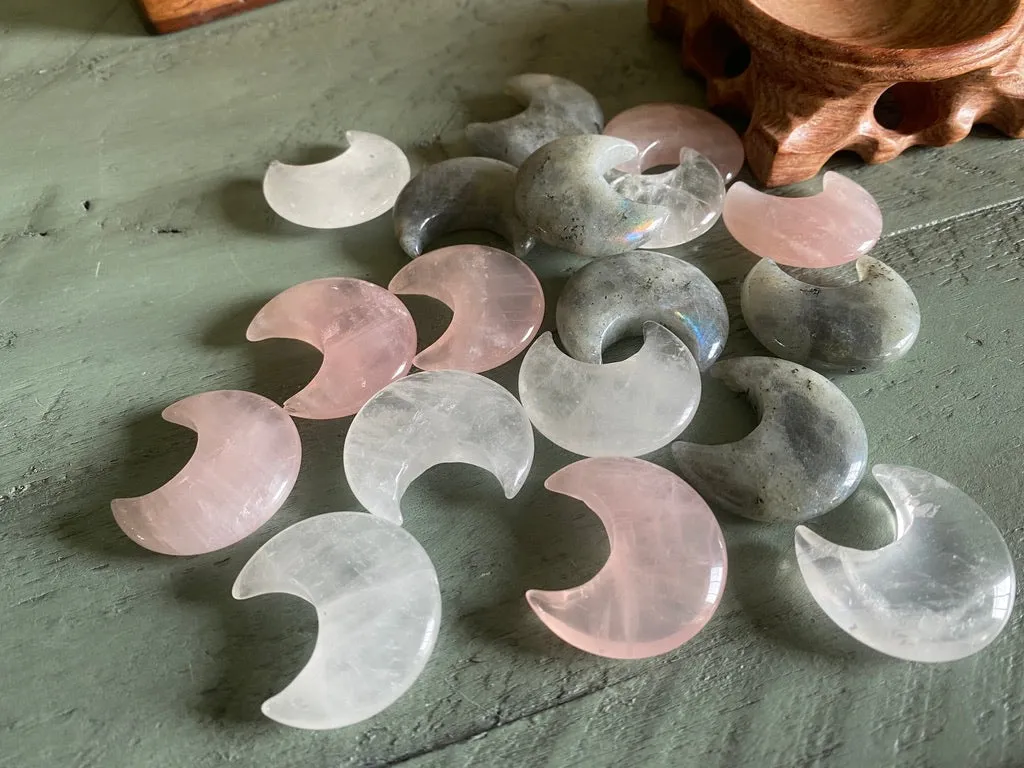Crescent Moon Carvings, Small FB1529