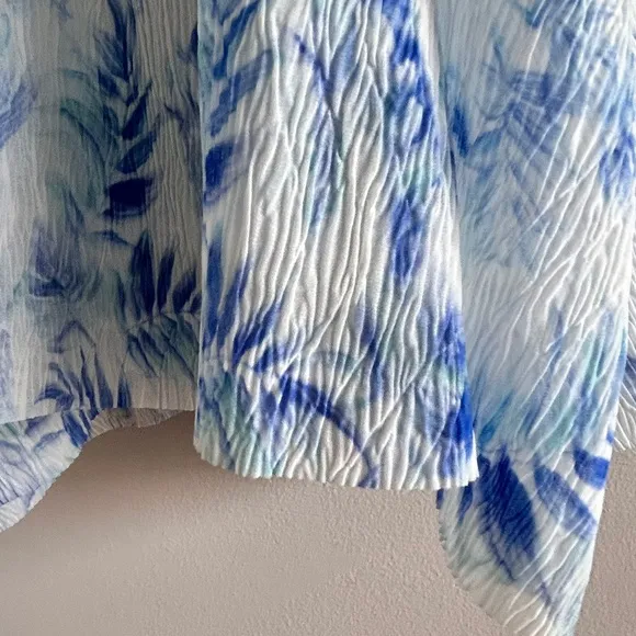 ELLIATT  Dynasty Sleeve Swing  blue &amp; white floral pattern Size Small – NWT