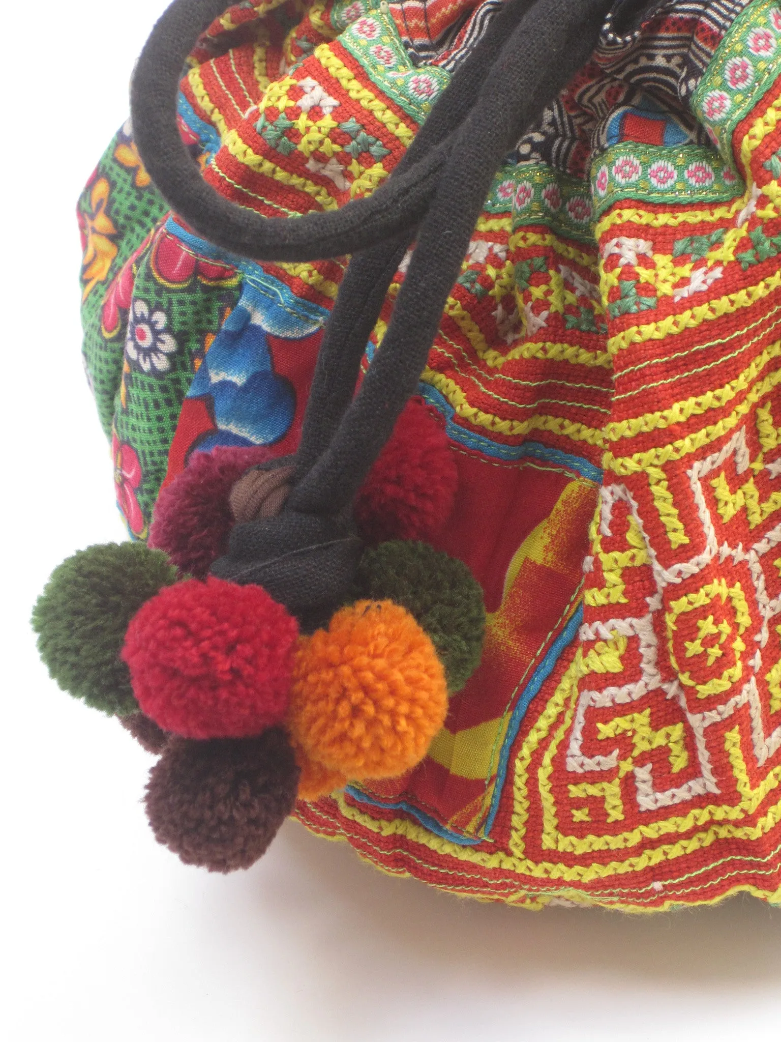 Embroidered Drawstring Pouch