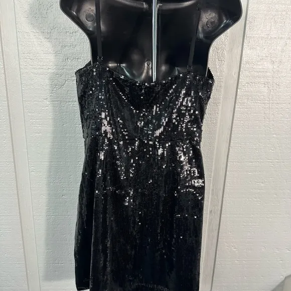 French Connection Black Spaghetti Strap Sequin Sweetheart Dress Size 8 NWOT