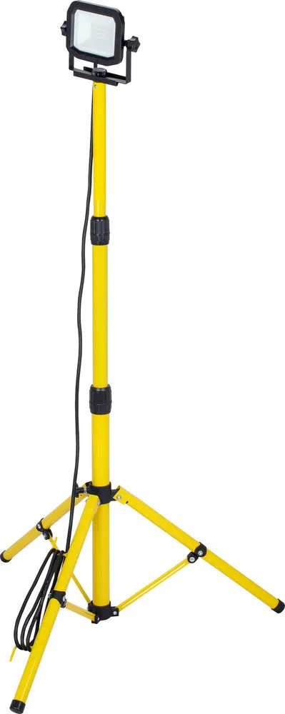 Luceco LSLSTW181V Site 110V Single Head Tripod Work Light 1800lm 22W