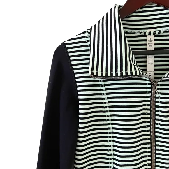 Lululemon Daily Yoga Jacket In Mint Moment Size 6