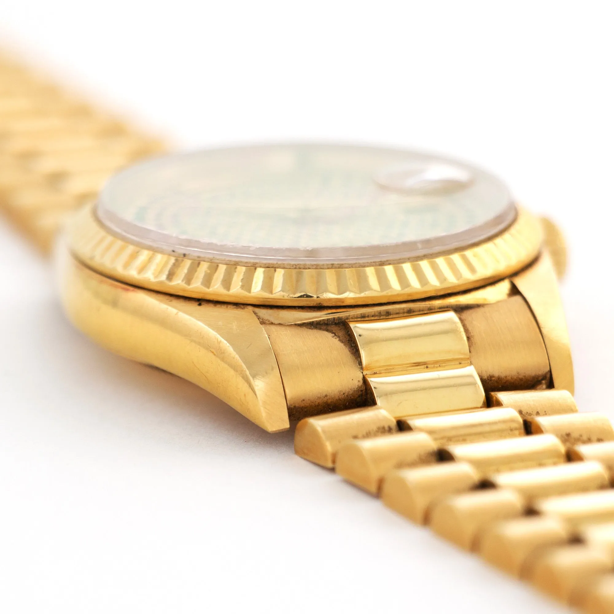 Rolex Day-Date Yellow Gold with Pave Dial Ref. 18238
