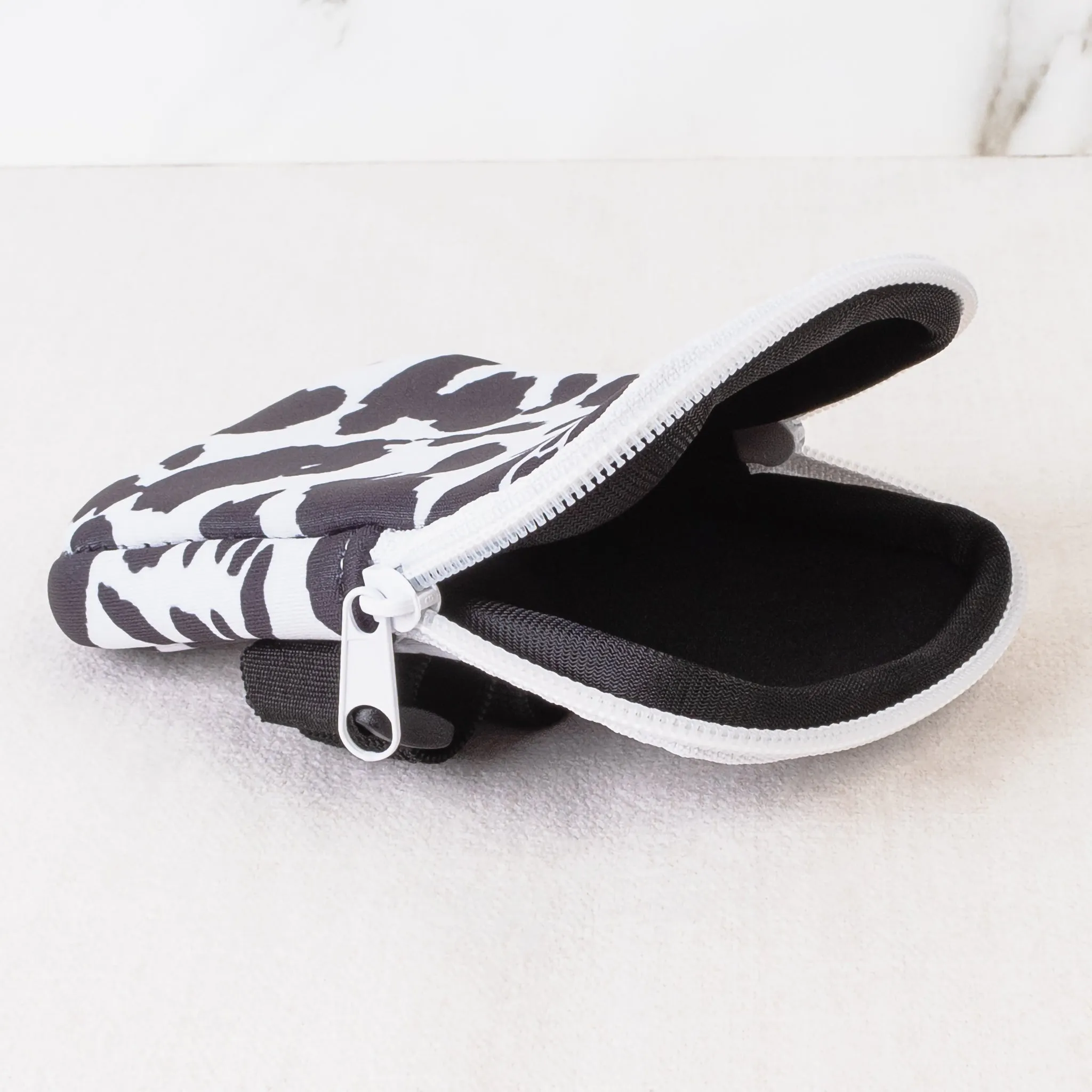 TP04 - Tumbler Pouch - Cow