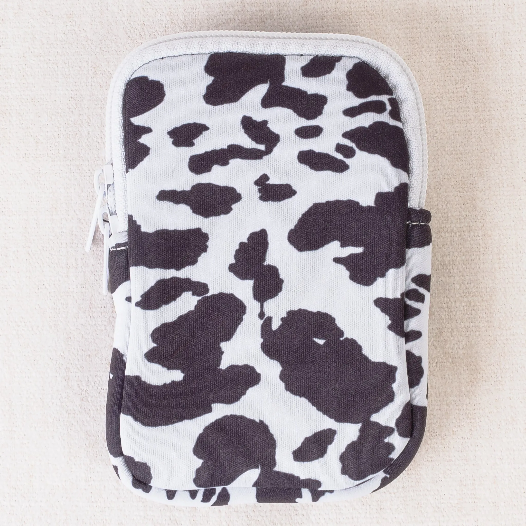 TP04 - Tumbler Pouch - Cow