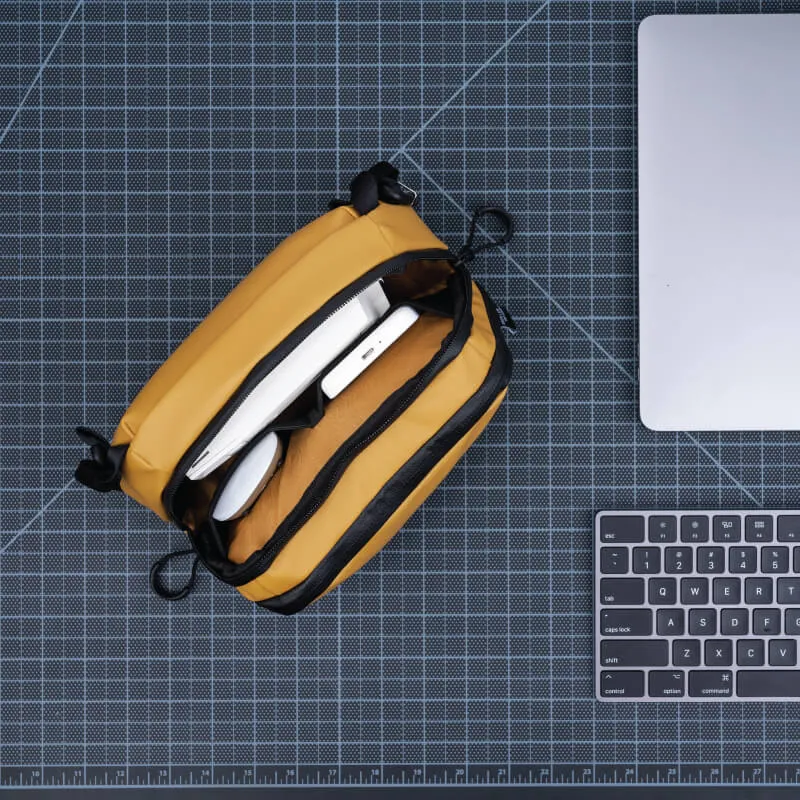 Wandrd Tech Bag (New)