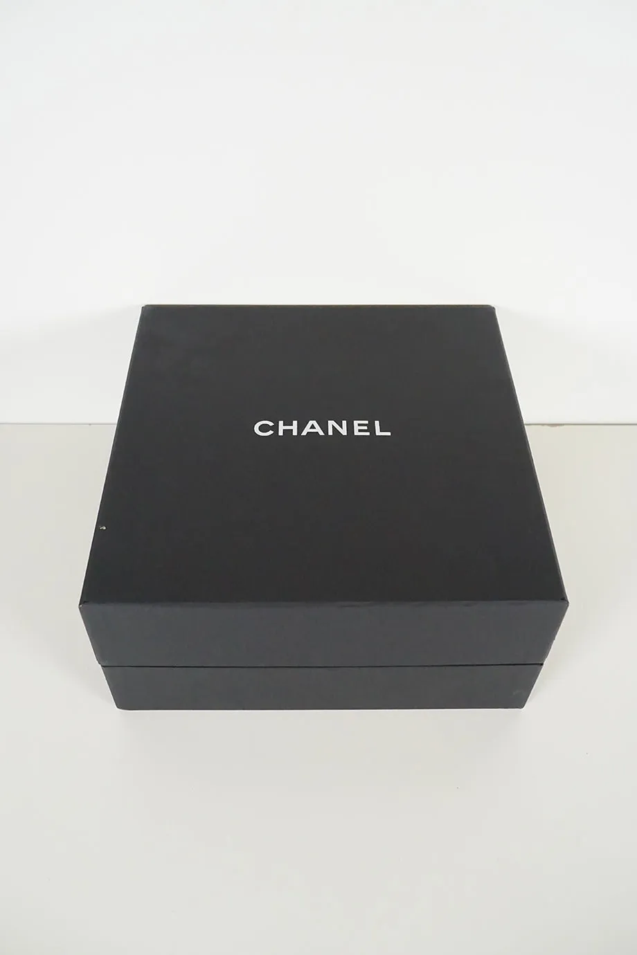 [WB3740] Chanel | Clutch Bag
