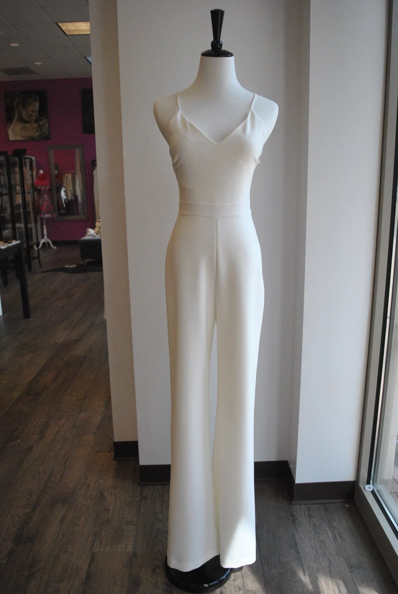 WHITE CLASSIC JUMPSUIT